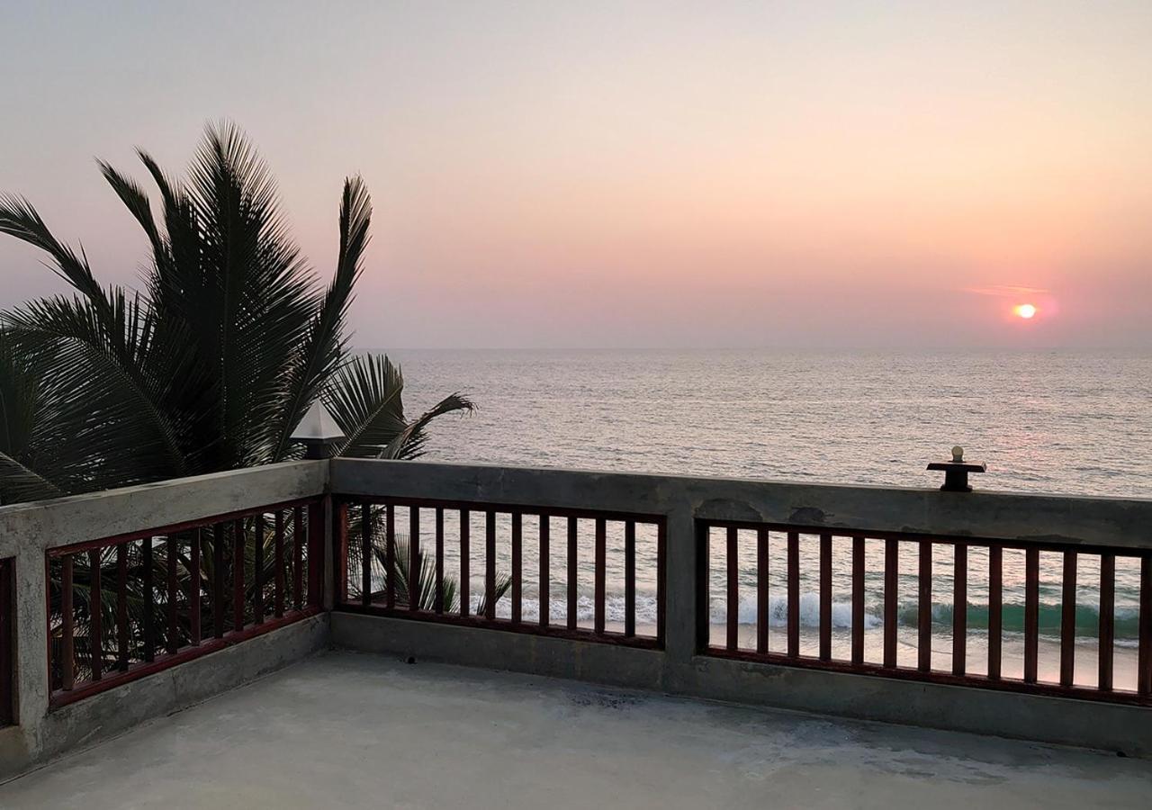 Sea Breeze Ambalangoda Ambalangoda  Dış mekan fotoğraf